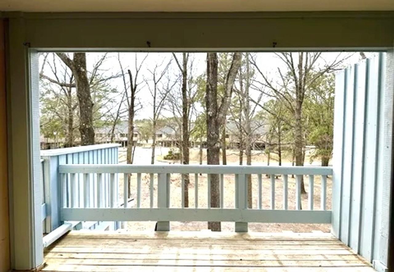 1309 Harbourside Dr - Photo 2 of 7