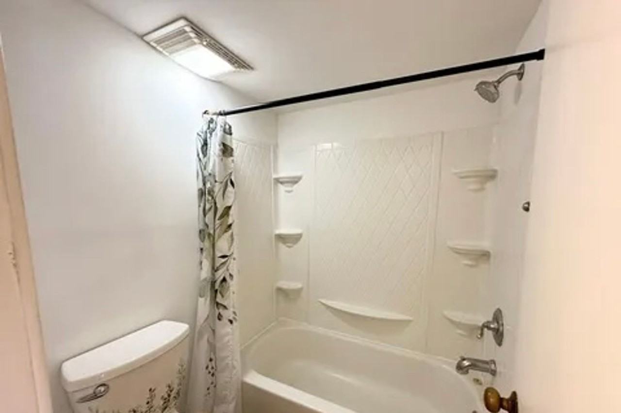 1309 Harbourside Dr - Photo 3 of 7
