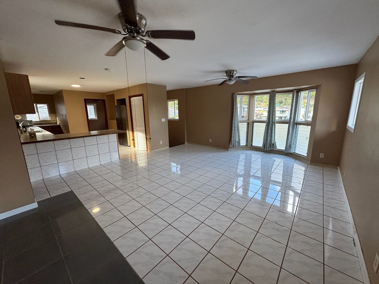 541 Kuliouou Rd #A - Photo 3 of 8