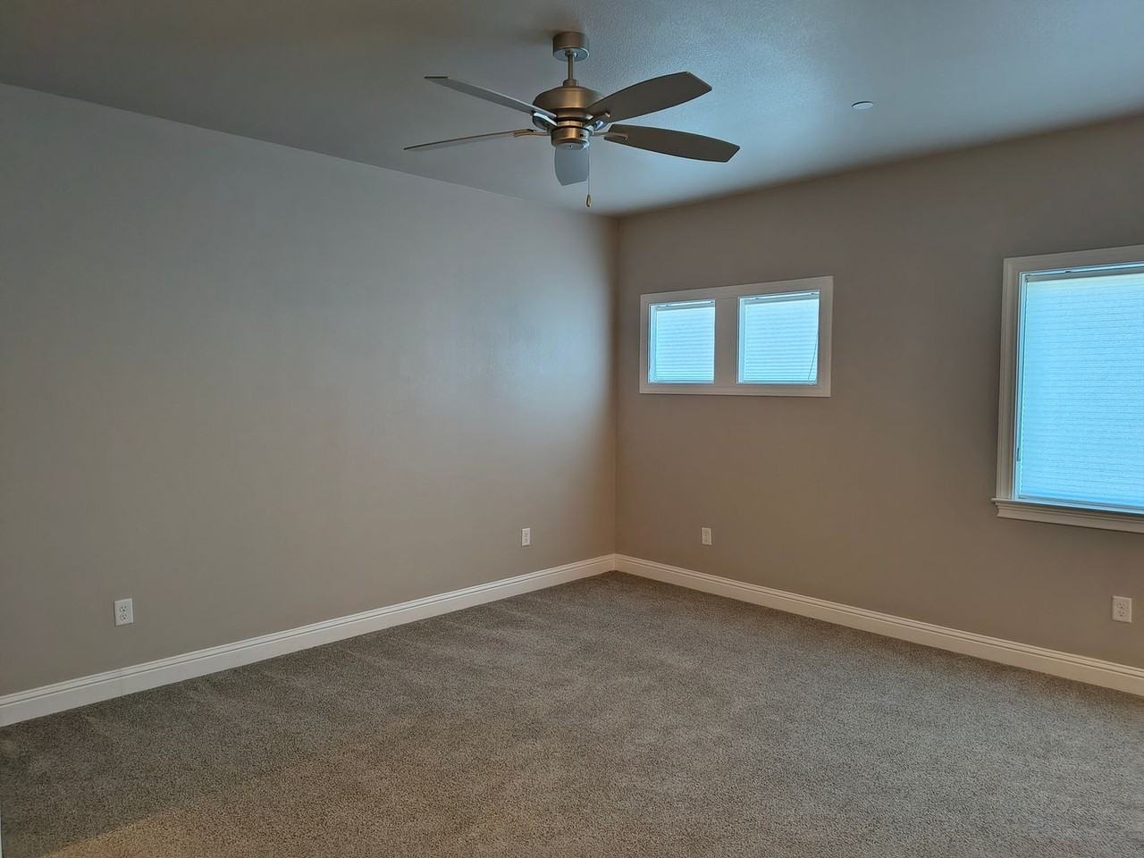 1377 Browning St - Photo 6 of 19