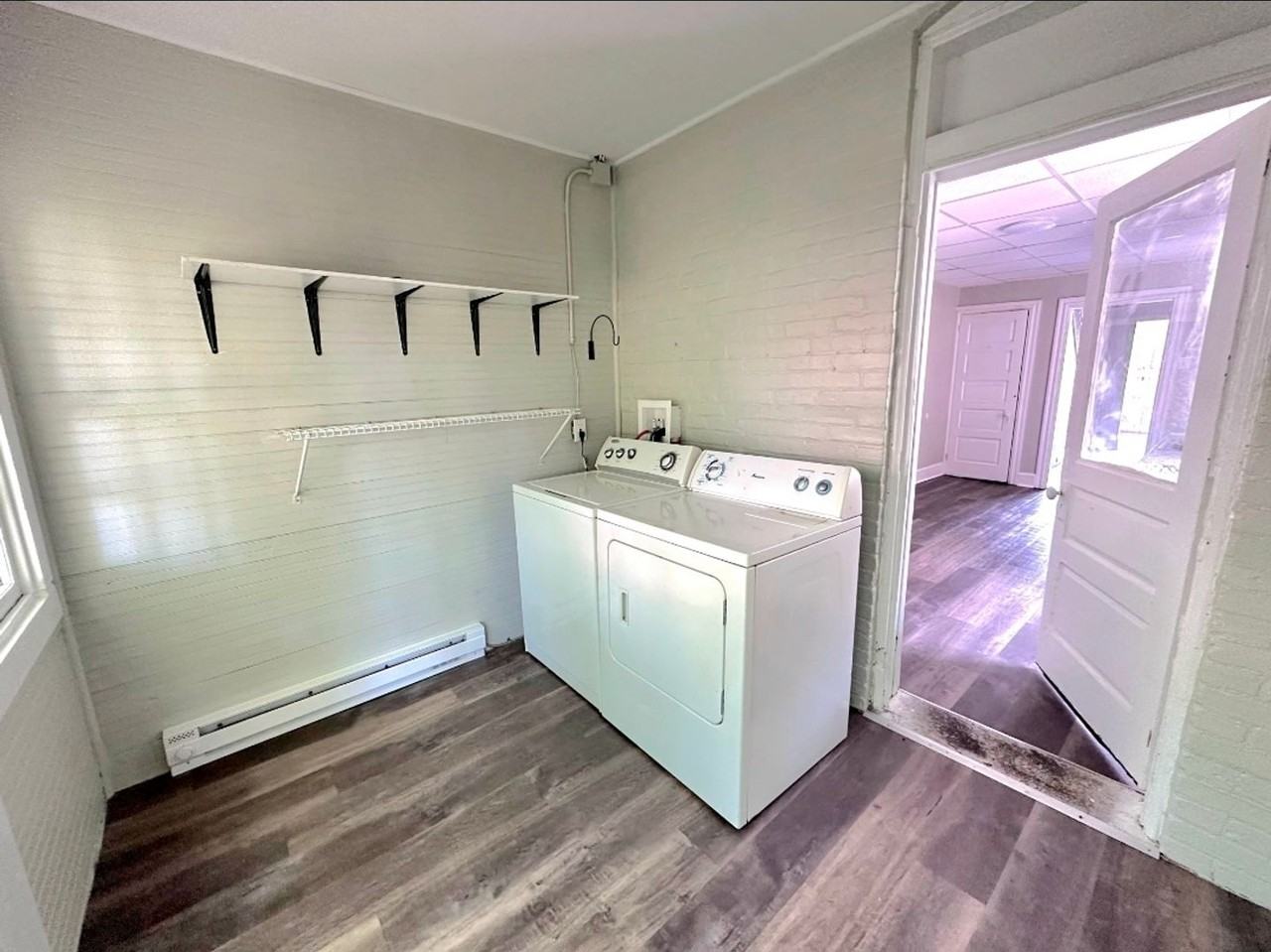 143 Stevens Ave - Photo 3 of 8
