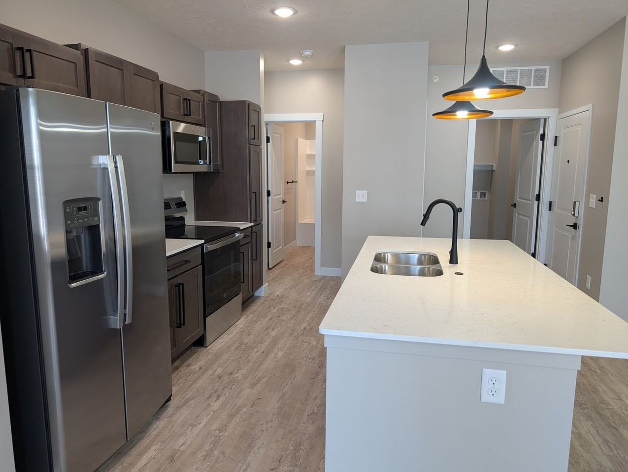 3545 43rd Avenue - Photo 4 of 50