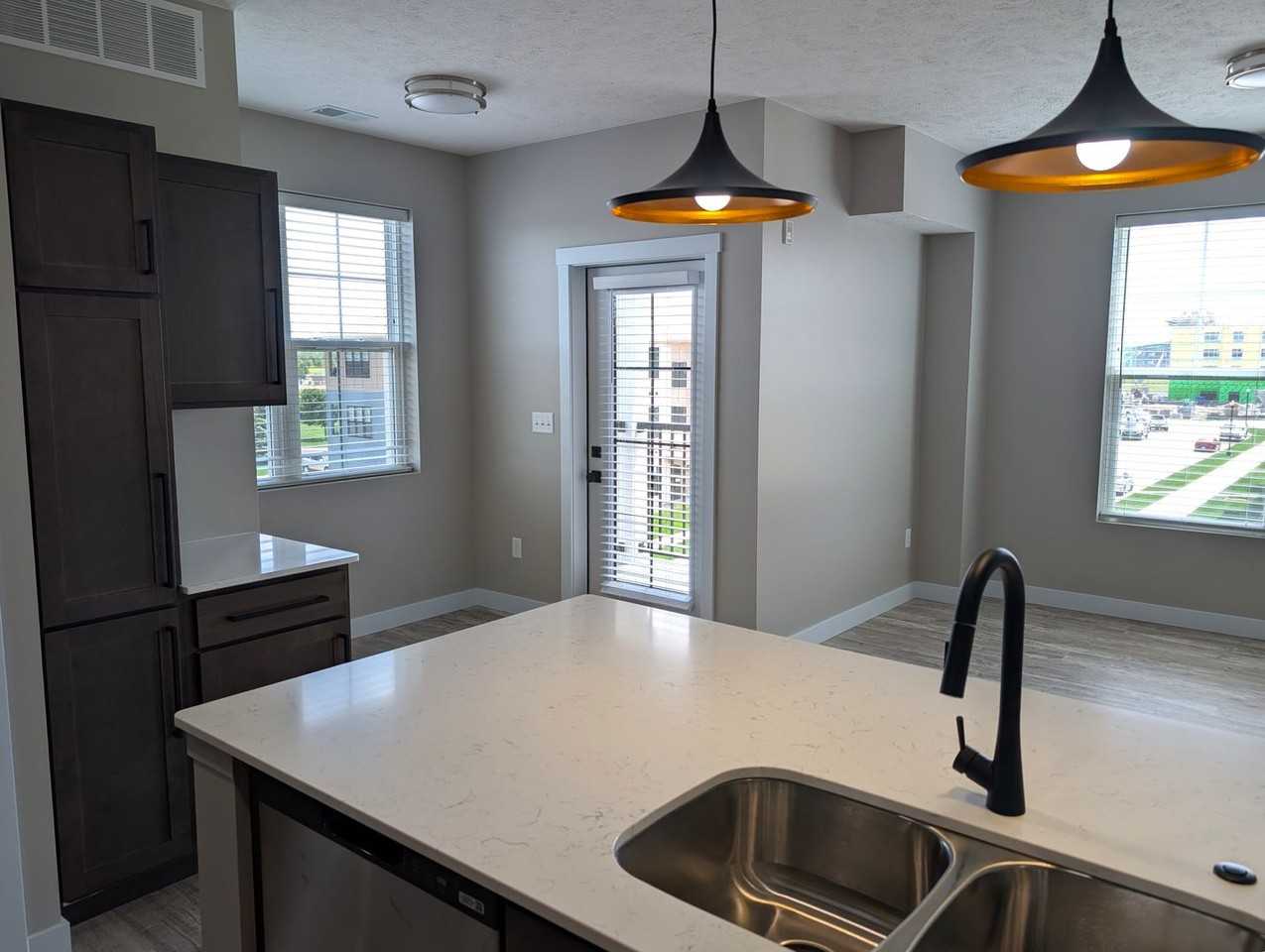 3539 43rd Avenue - Photo 3 of 50