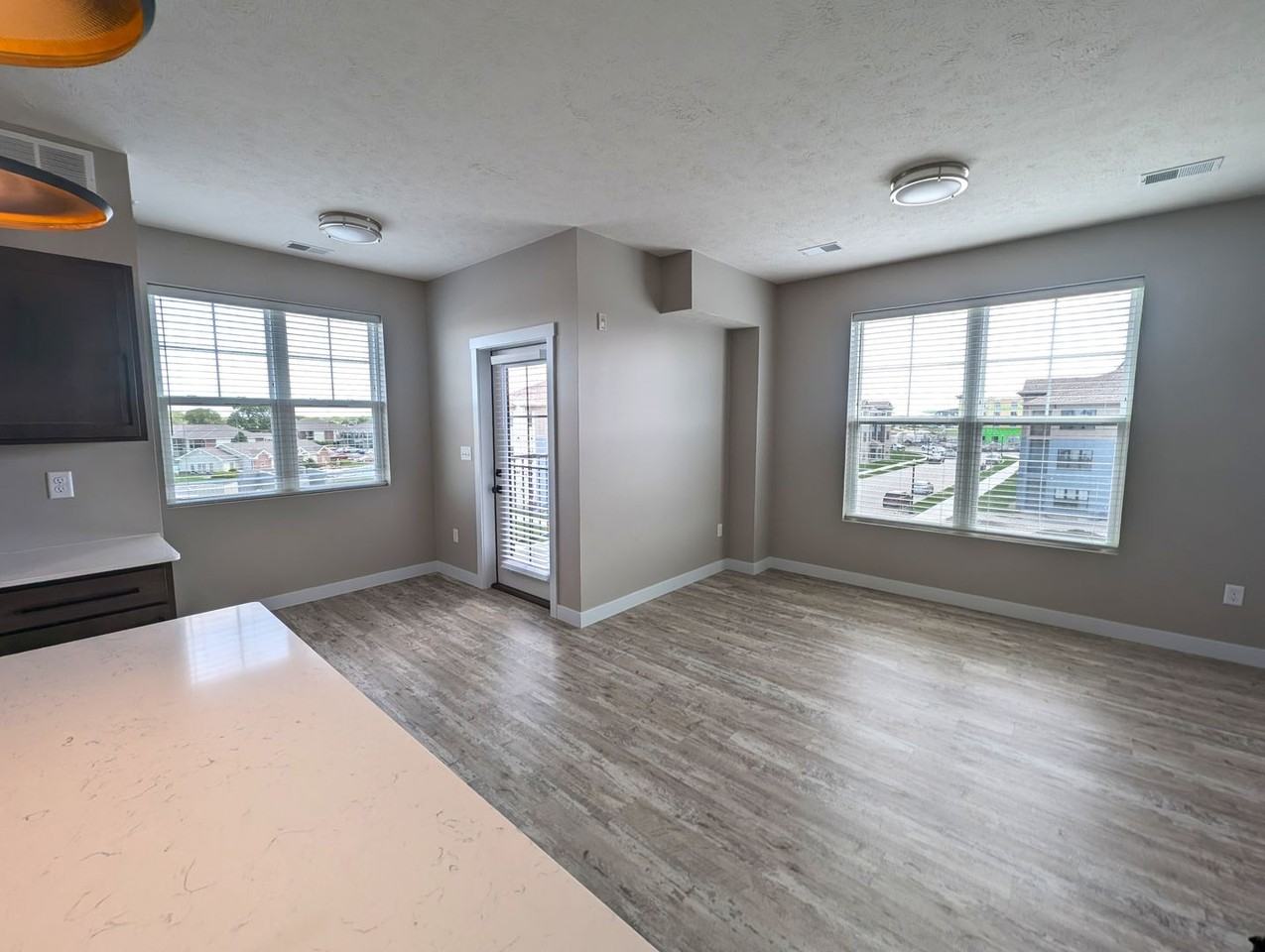 3539 43rd Avenue - Photo 7 of 50