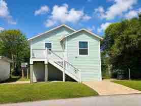 2215 46th St - Photo 1 of 1