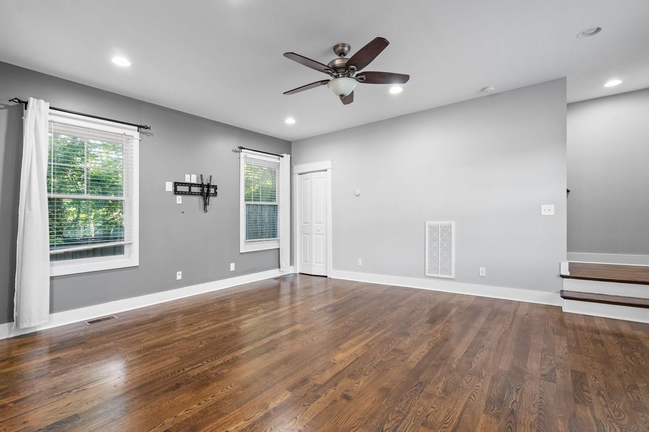 310 Evanston Ave - Photo 4 of 24