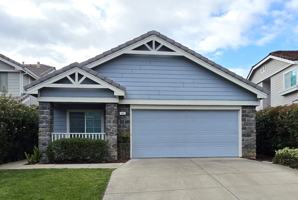 featured image of 1067 Feather Cir