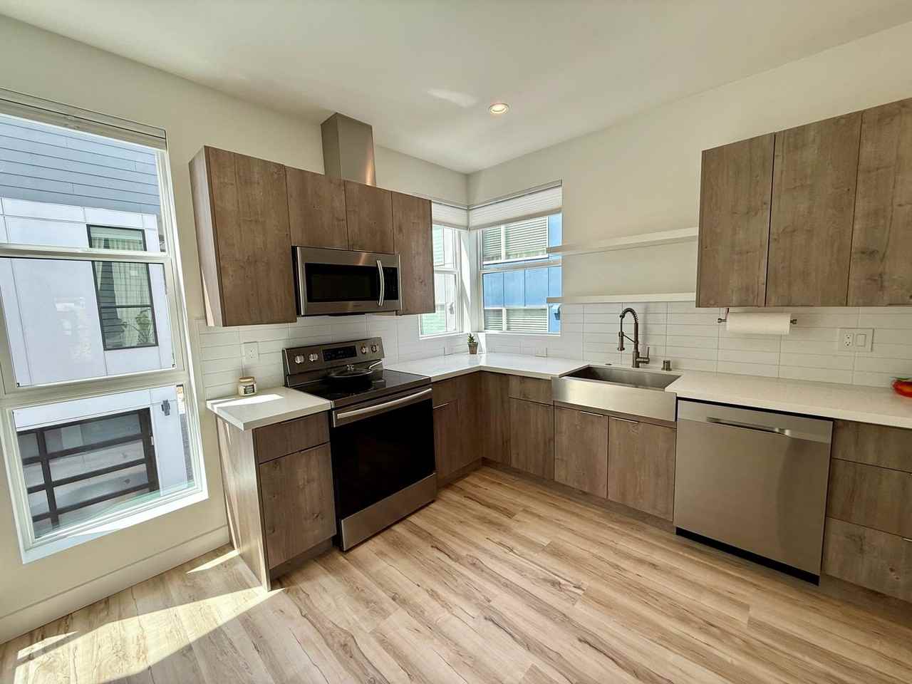 1754 19th Ave S #A - Photo 5 of 28