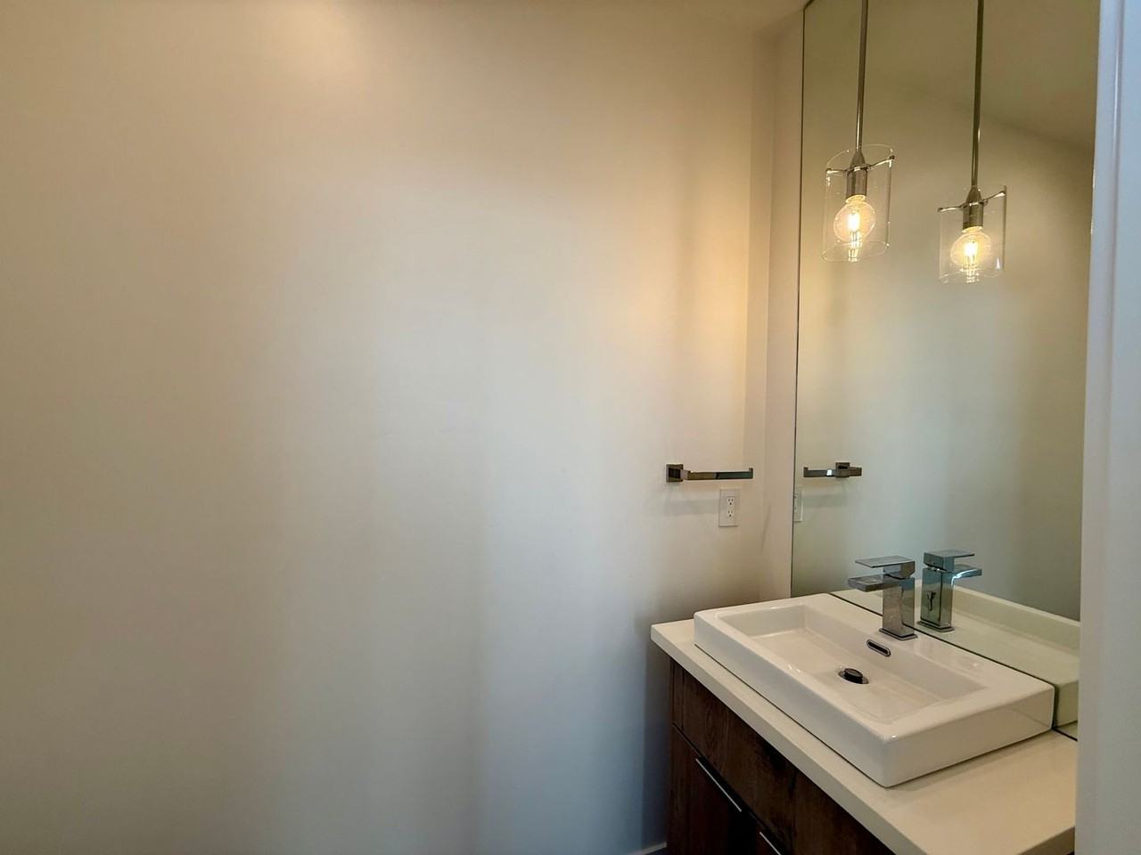 1754 19th Ave S #A - Photo 6 of 28