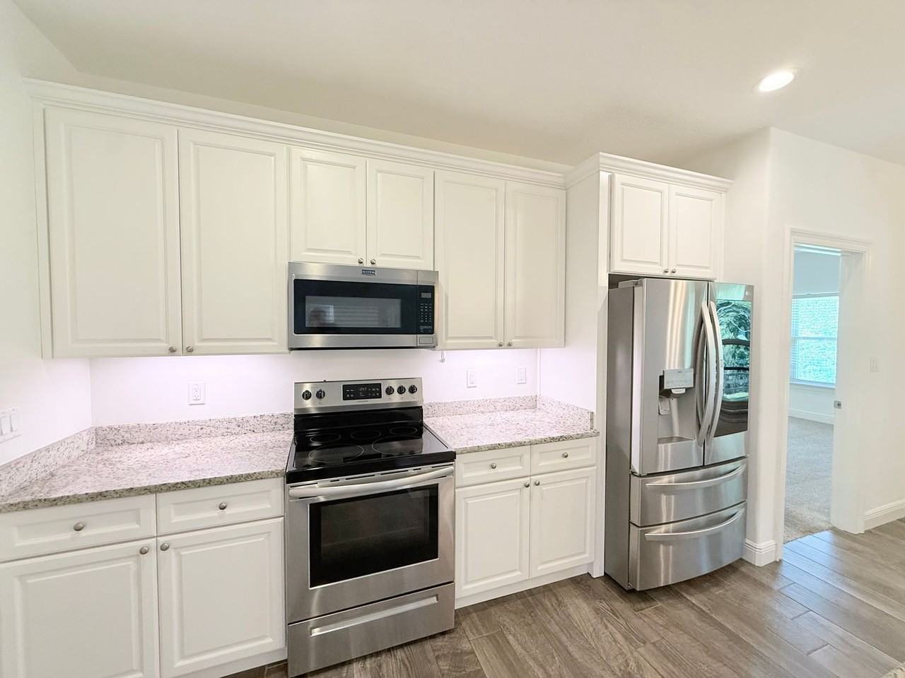 2140 Trevor Cir - Photo 6 of 21