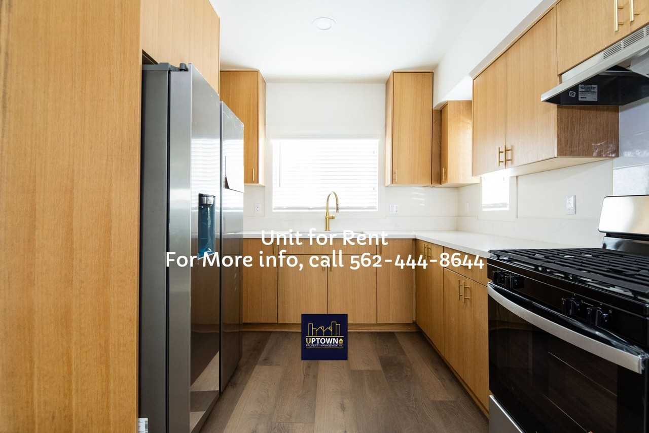 5303 Live Oak St #A - Photo 5 of 17