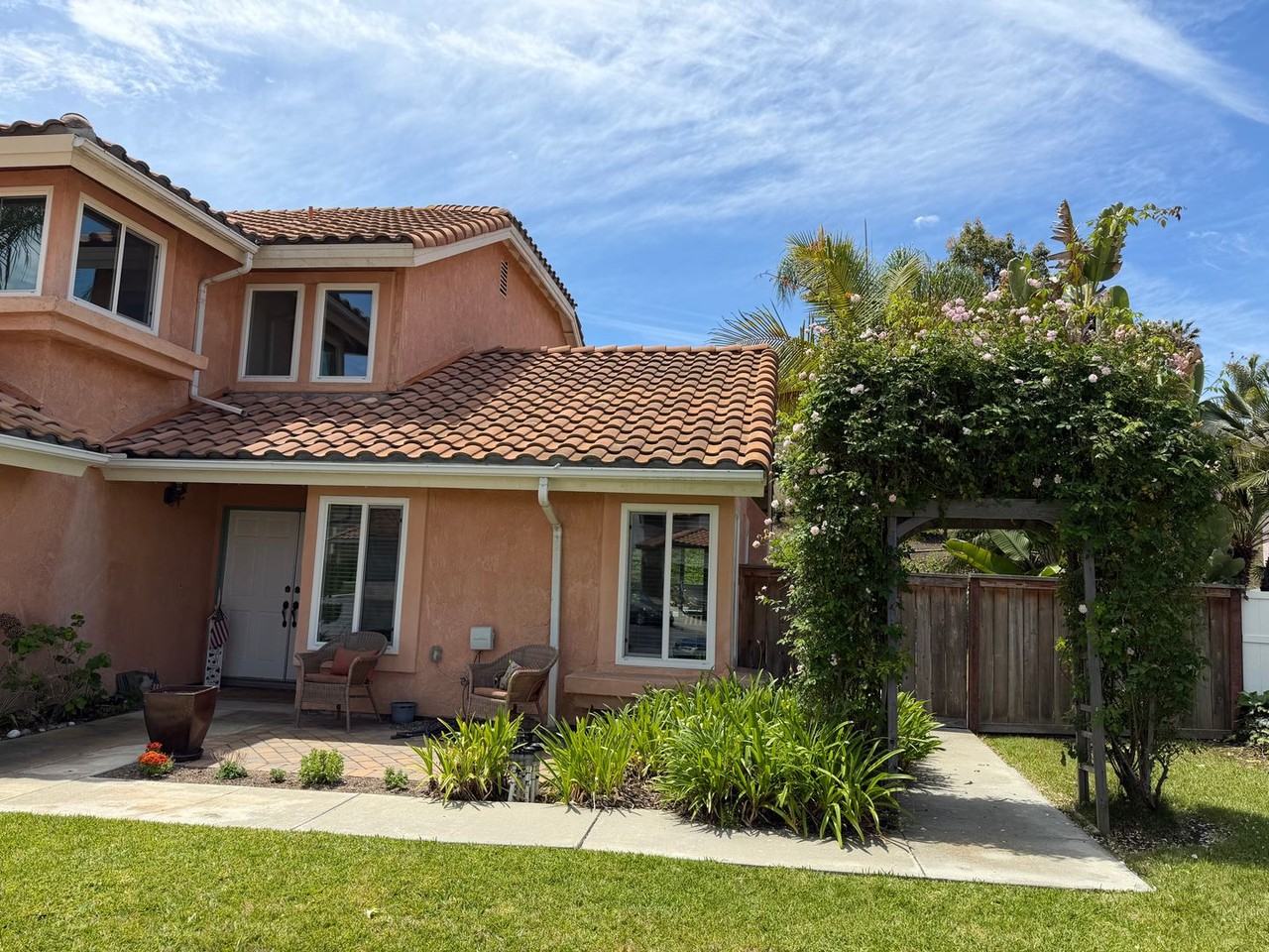 1209 Cerca - Photo 2 of 32