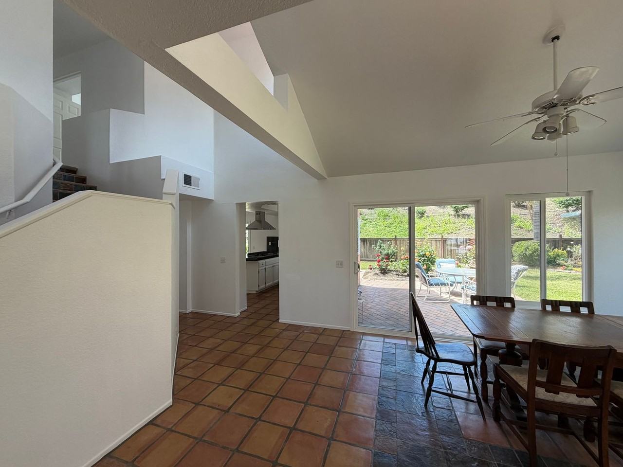 1209 Cerca - Photo 5 of 32