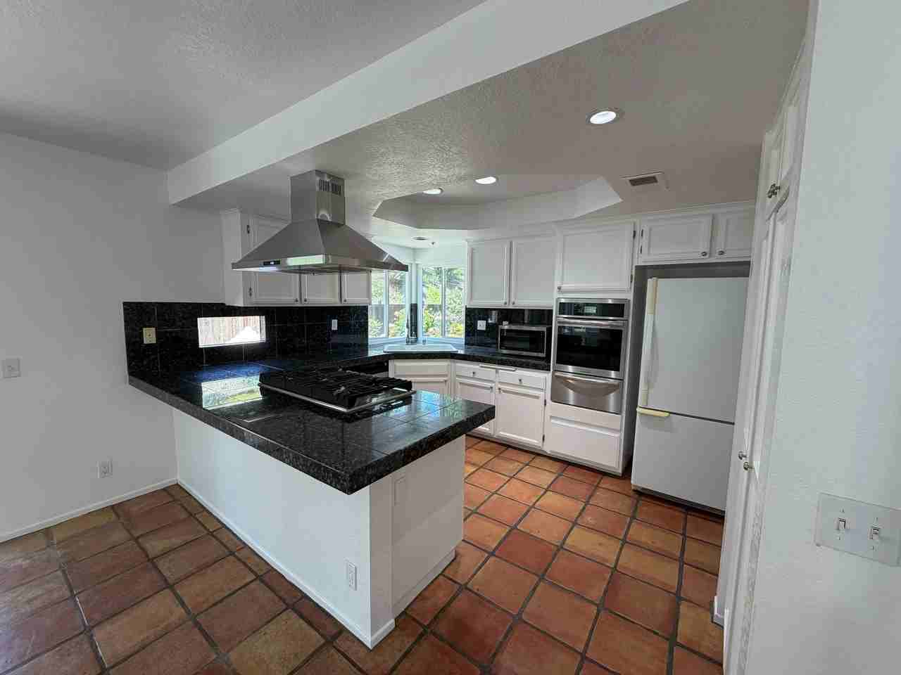 1209 Cerca - Photo 7 of 32