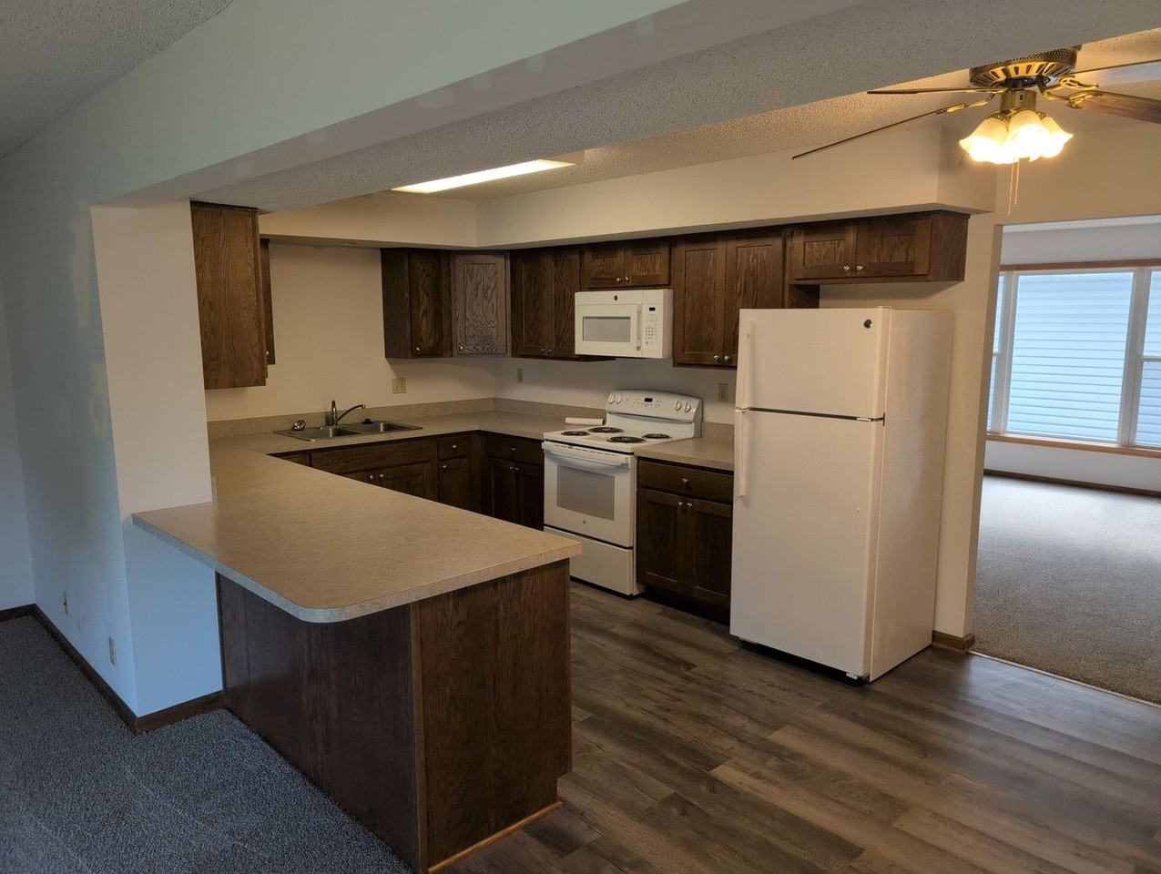2228 Mirwyn Ct - Photo 5 of 22