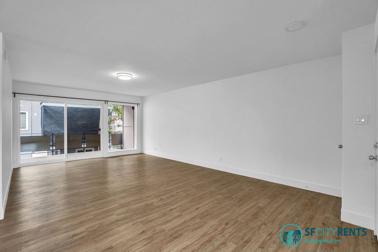 1540 Hudson St #203 - Photo 7 of 24