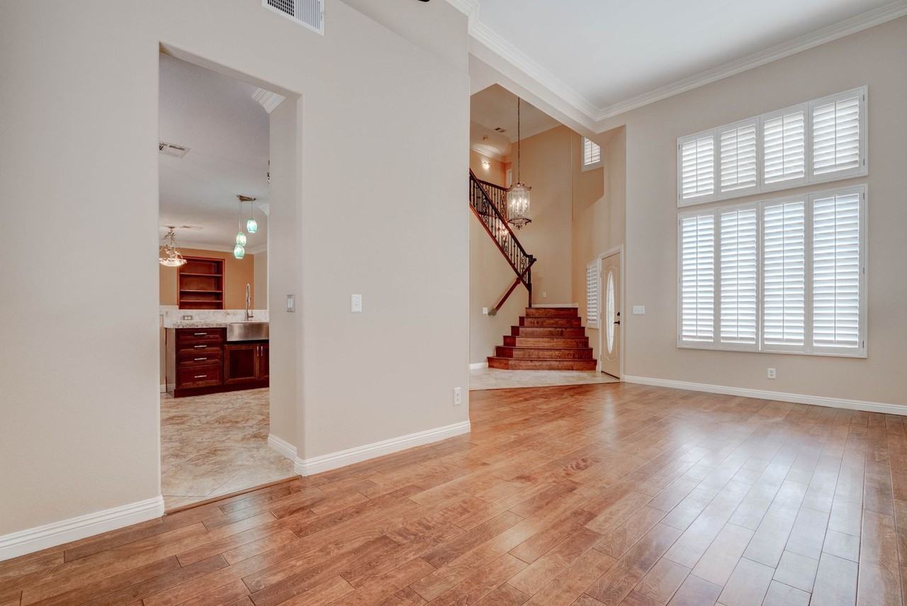 1748 Royal Canyon Dr - Photo 5 of 50
