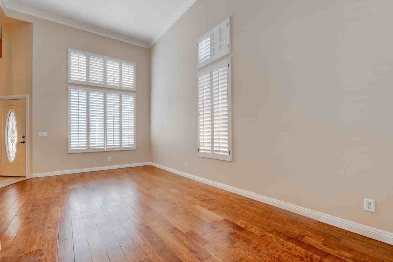 1748 Royal Canyon Dr - Photo 6 of 50