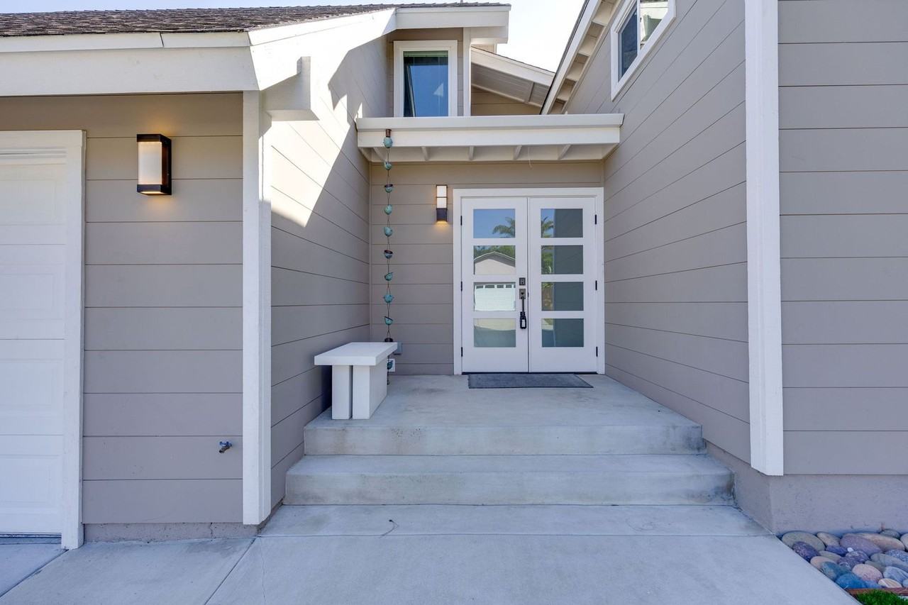 4309 Sea Bright Dr - Photo 5 of 50