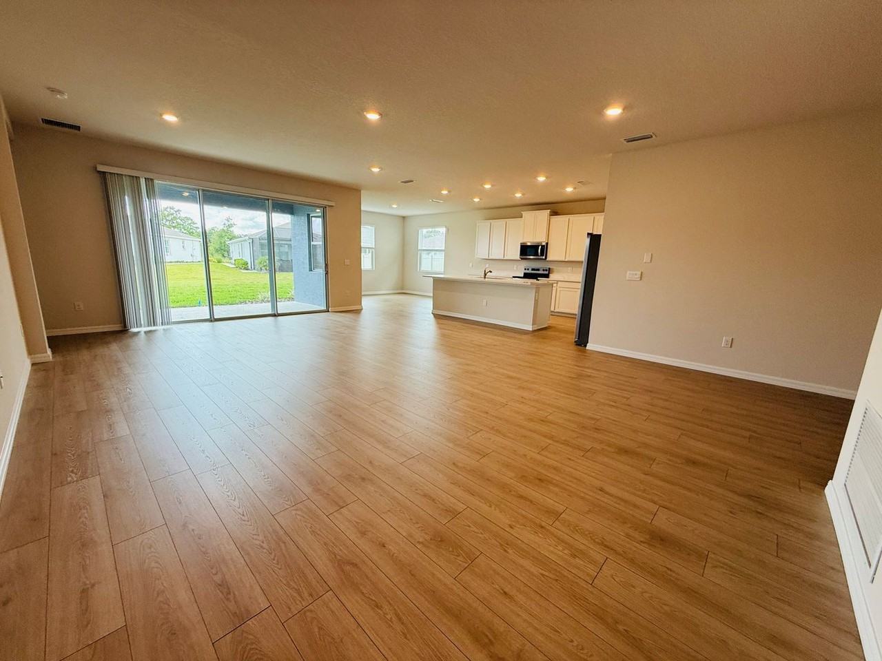 316 158th St E - Photo 6 of 50