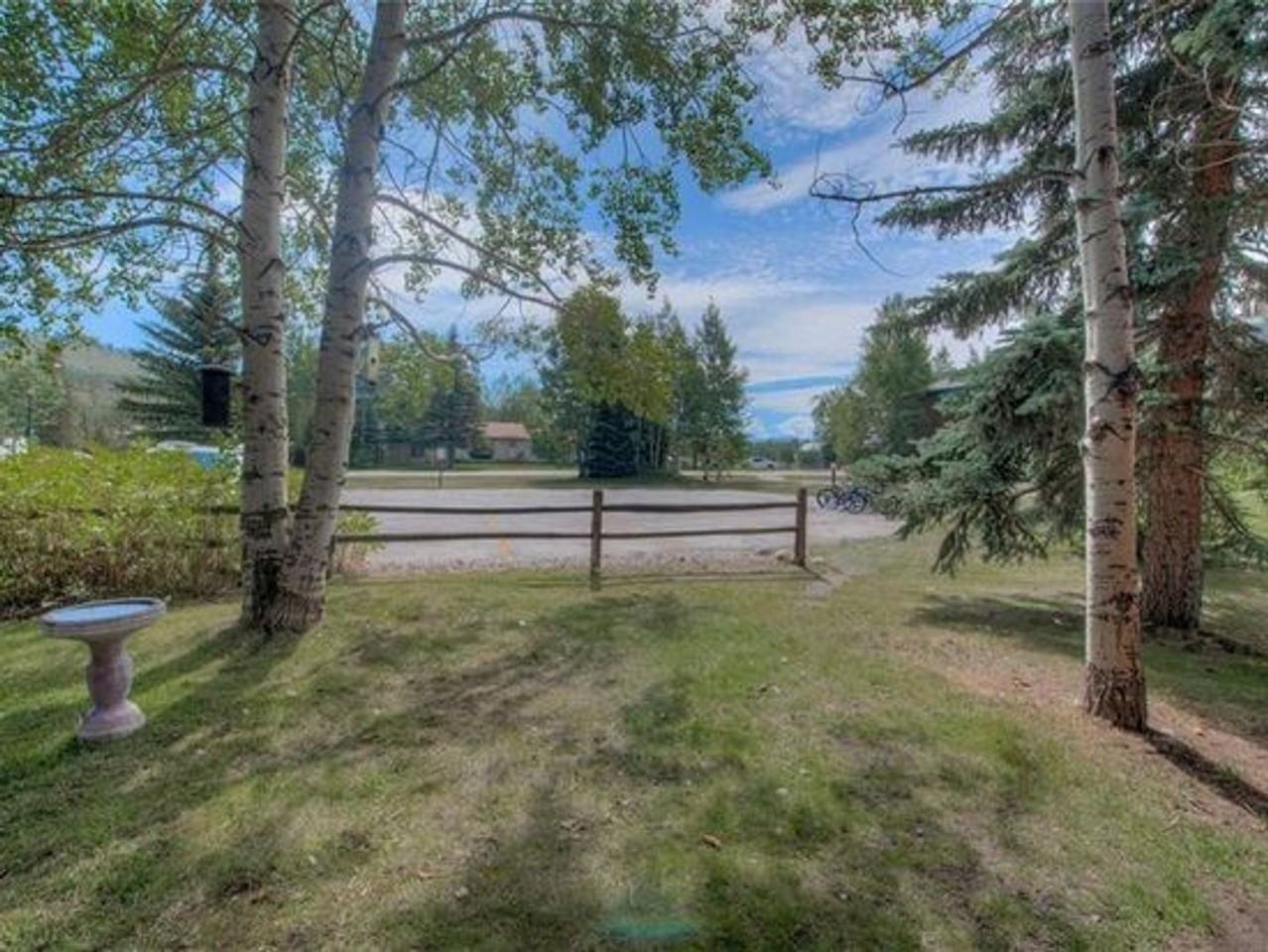 549 Rainbow Dr #C - Photo 4 of 18