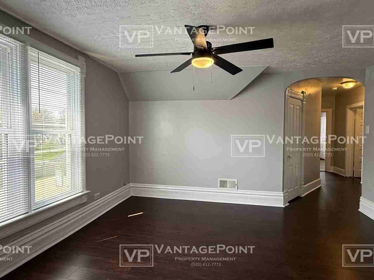 813 N Broadway #813 - Photo 4 of 17