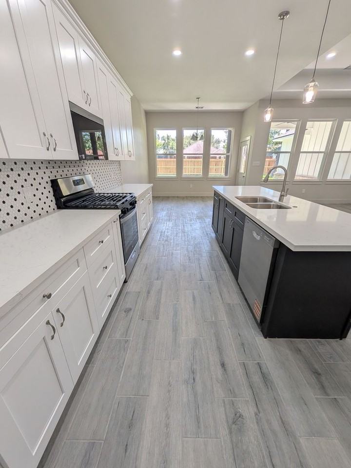 1903 N 19th St - Photo 6 of 27