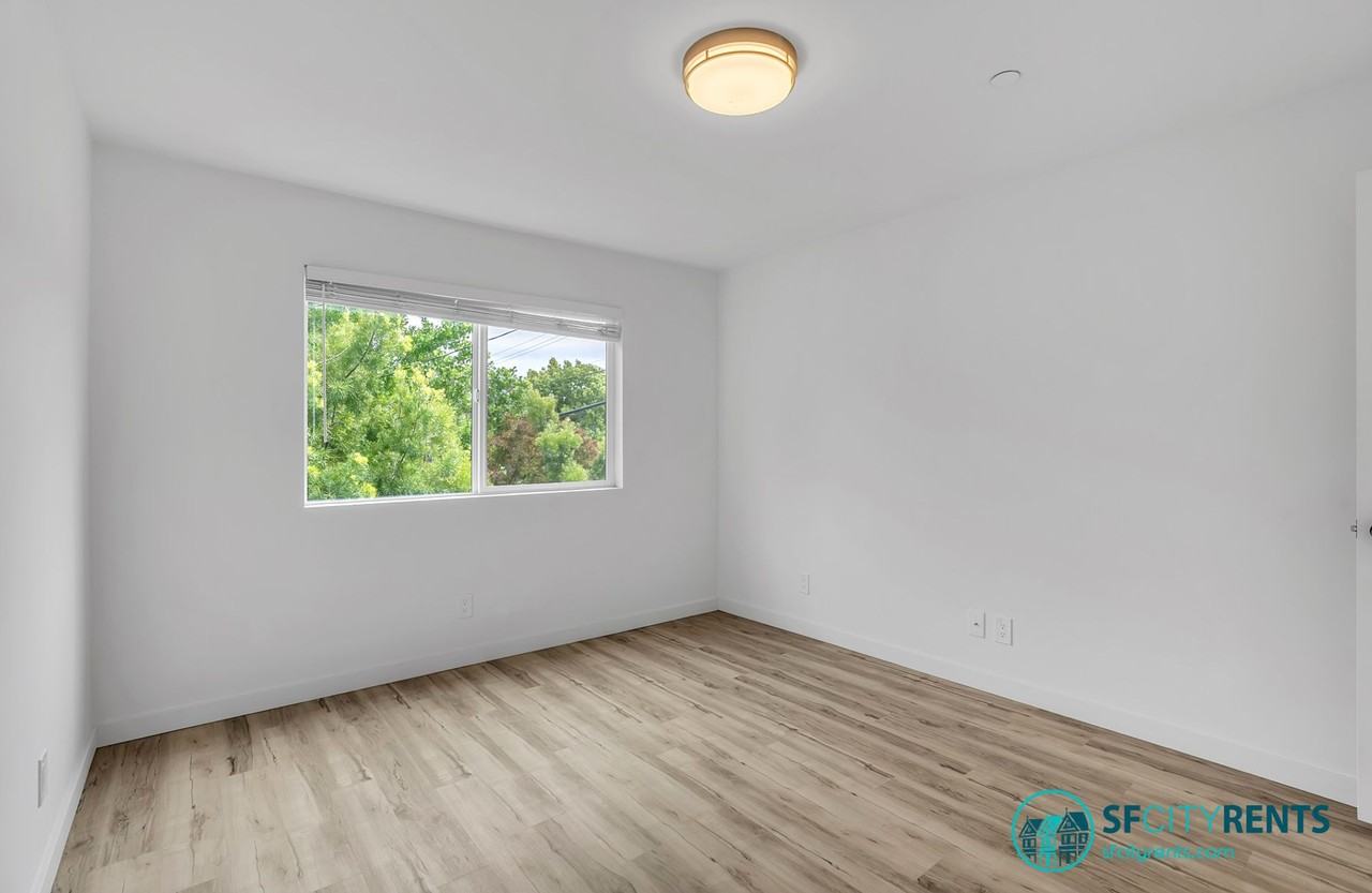 615 Canyon Rd #4 - Photo 7 of 16