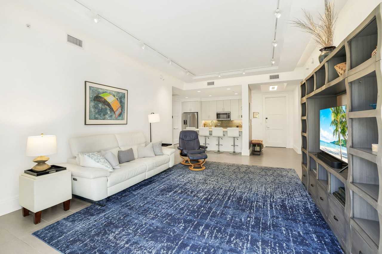 1035 3rd Ave S #215 - Photo 4 of 23
