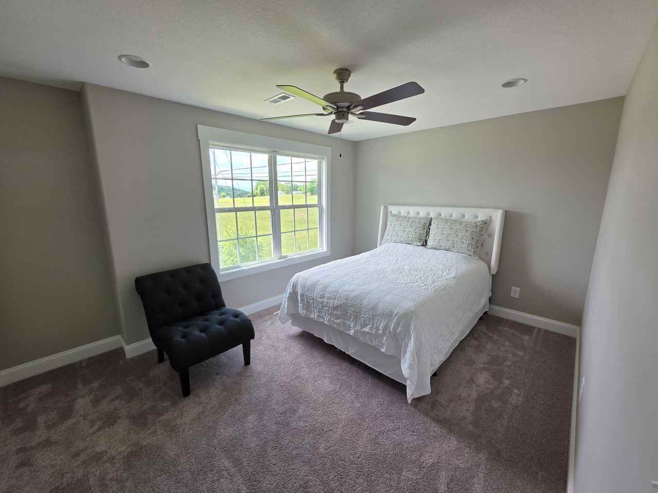 176 Anderson Rd - Photo 5 of 15