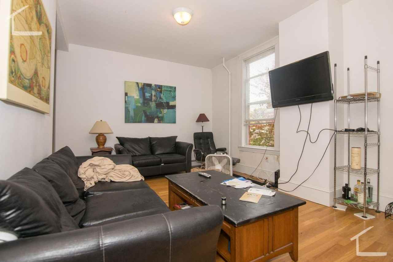 40 Newton St - Photo 7 of 8