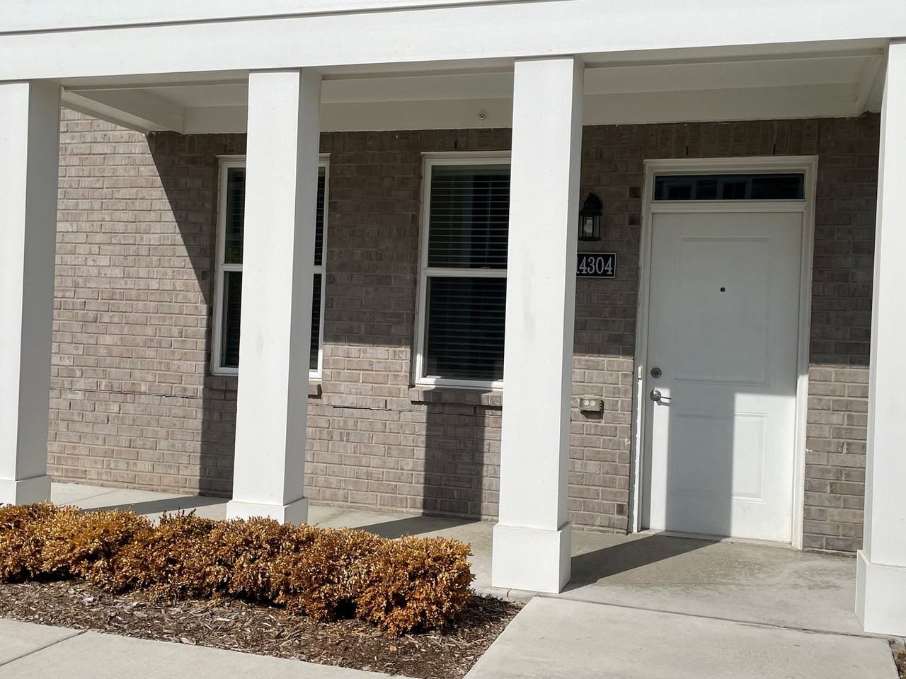 14304 Wexford Dr - Photo 3 of 28