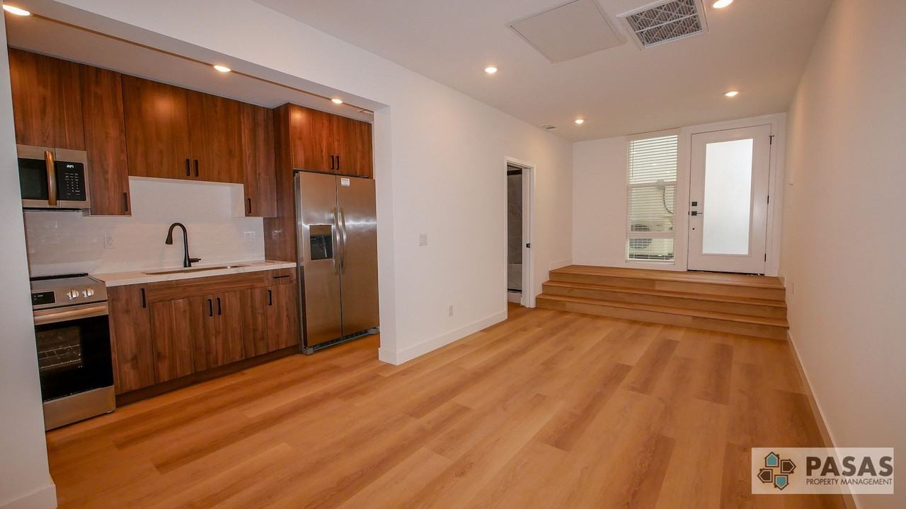 3621 32nd St #101 - Photo 3 of 18