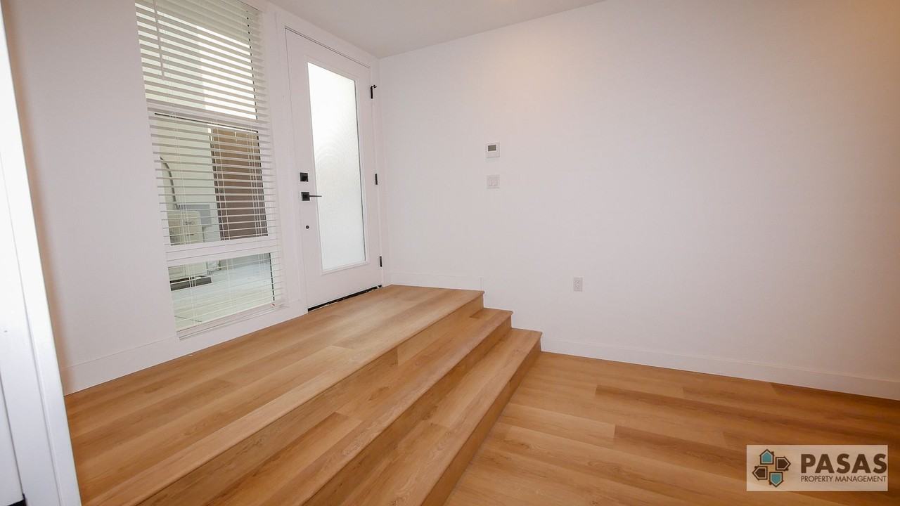 3621 32nd St #101 - Photo 5 of 18