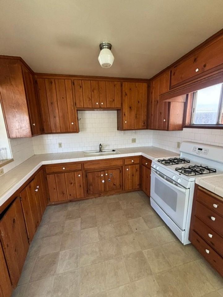 6641 Ivins Dr - Photo 4 of 6