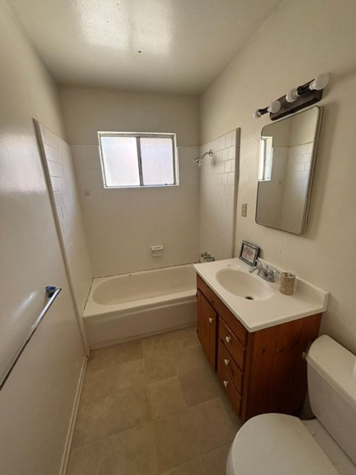6641 Ivins Dr - Photo 5 of 6