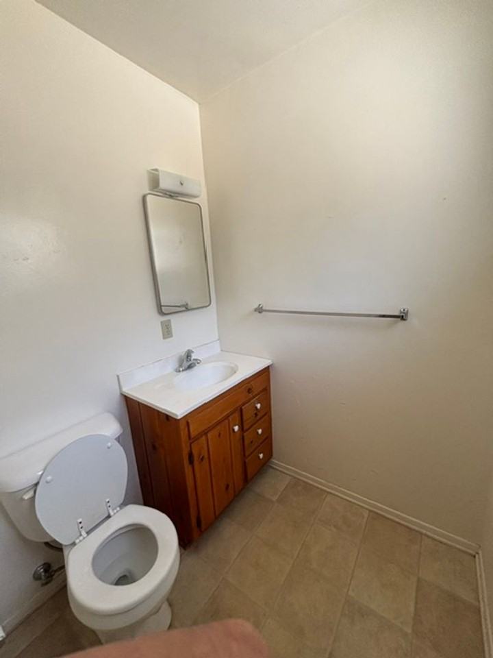 6641 Ivins Dr - Photo 6 of 6