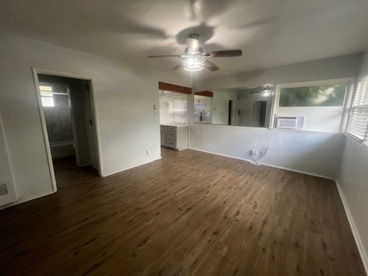 15544 Romar St - Photo 3 of 25