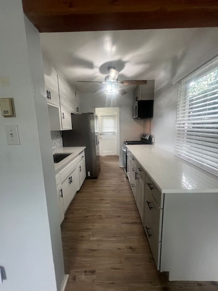 15544 Romar St - Photo 7 of 25