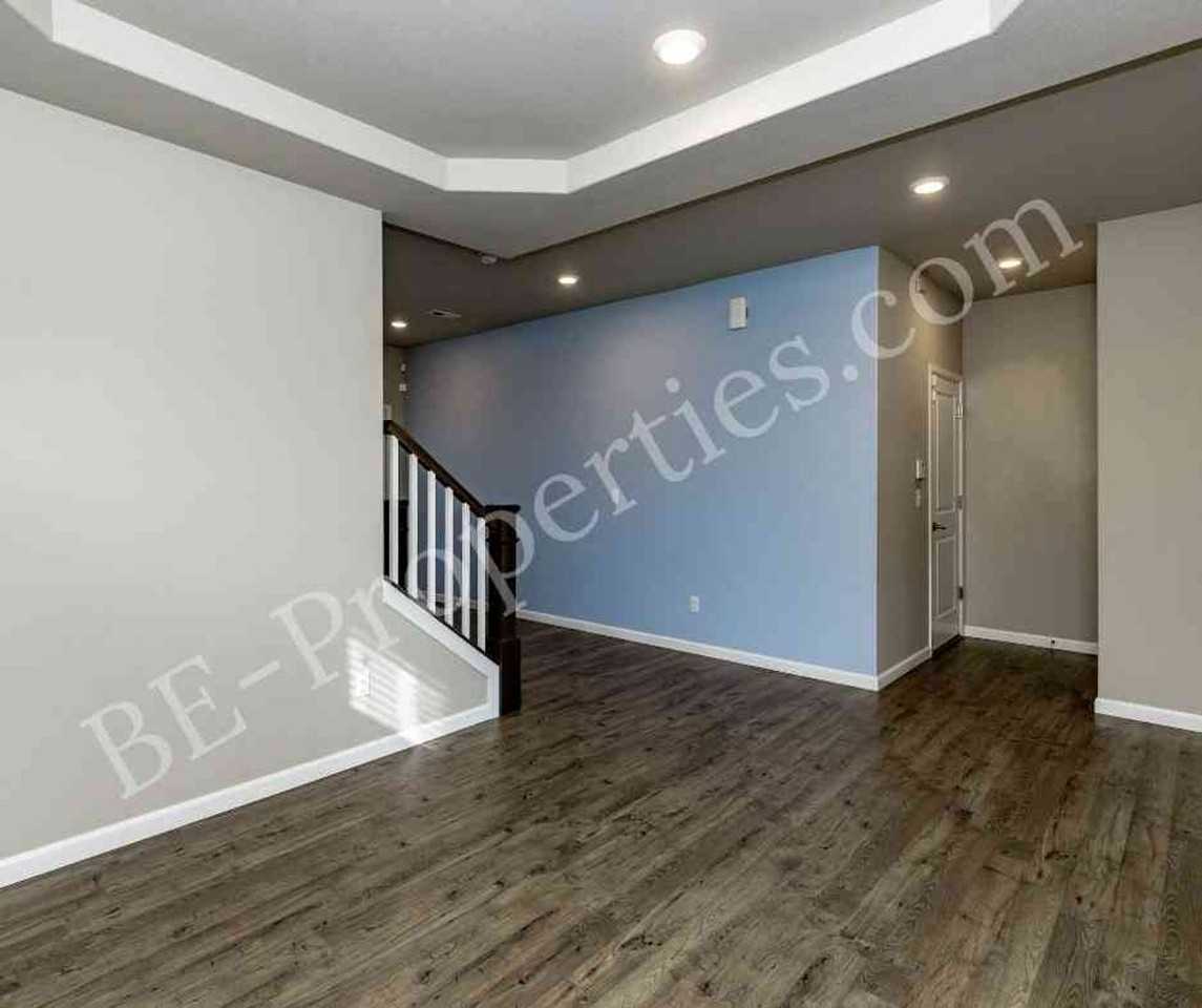 18619 135th St E - Photo 5 of 39