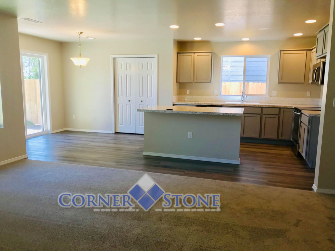 624 N Stucker Ave - Photo 6 of 23