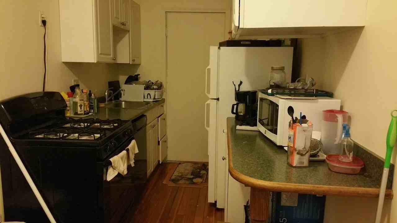 2001B Commonwealth Ave - Photo 3 of 4