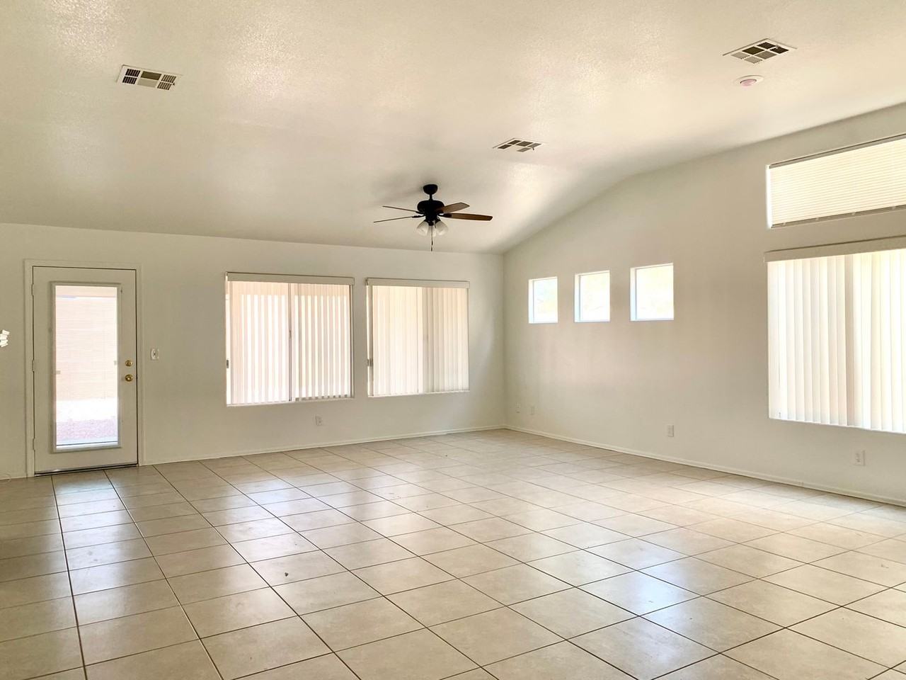 3821 Bombastic Ct - Photo 5 of 38
