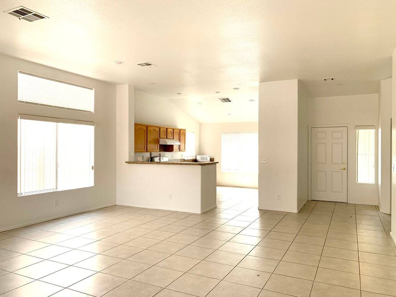 3821 Bombastic Ct - Photo 7 of 38