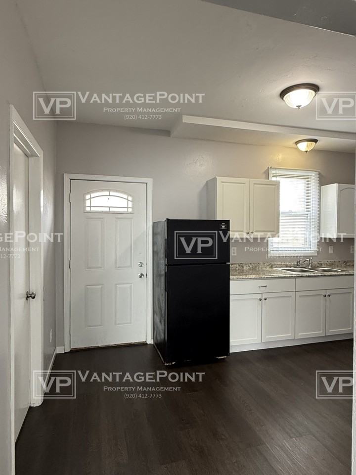 817 N Broadway #817 - Photo 5 of 14
