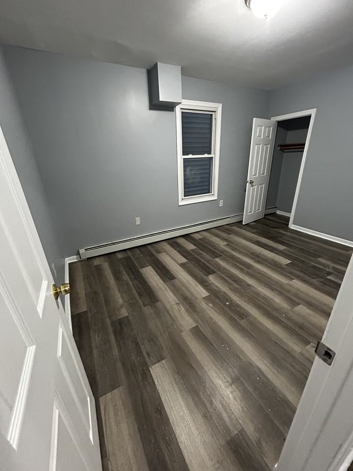 103 Lyon St #2 - Photo 2 of 12