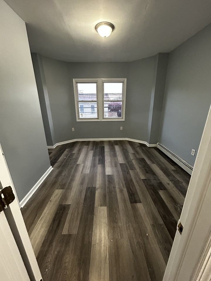 103 Lyon St #2 - Photo 5 of 12