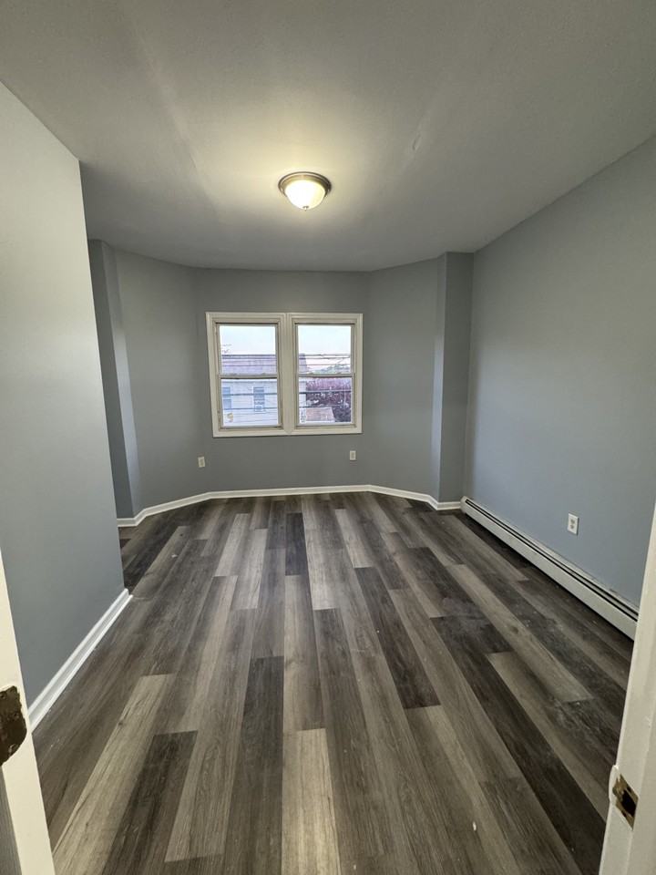 103 Lyon St #2 - Photo 6 of 12