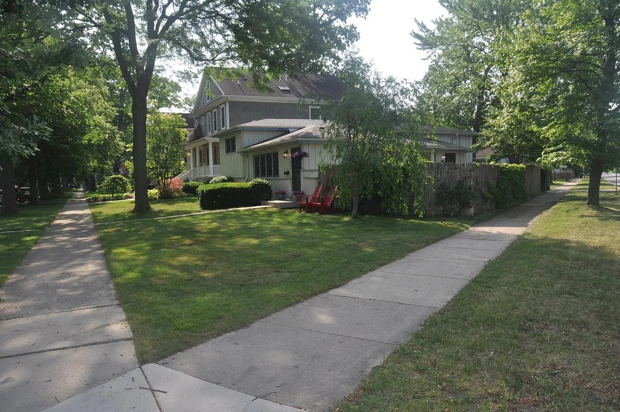 1023 Oakwood Ave #NA - Photo 3 of 19