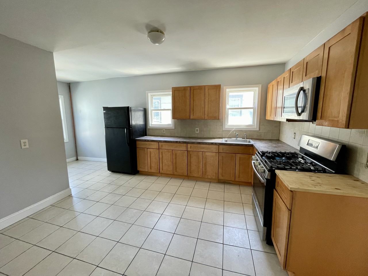 32 Gilmore St #201 - Photo 4 of 26